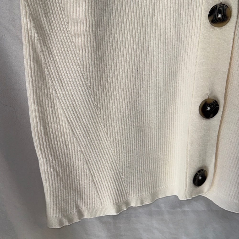 F&F Ivory Ribbed Knit Top - Picture 5 of 5